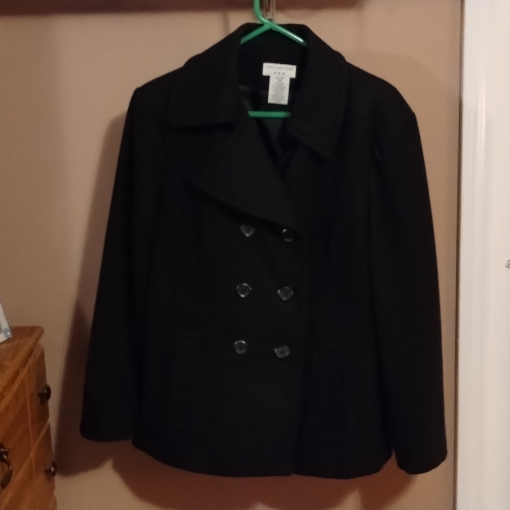 Women's peacoat